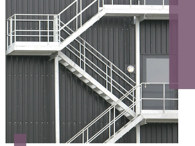 Изготовление и монтаж пожарных лестниц в Екатеринбурге быстро и надежно