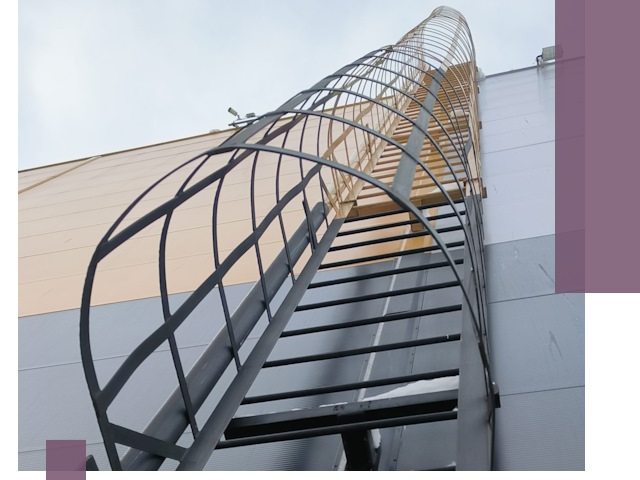 Изготовление и монтаж пожарных лестниц в Екатеринбурге профессионально