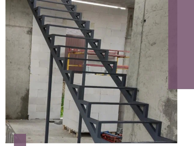 Демонтаж металлических лестниц в Екатеринбурге быстро и безопасно