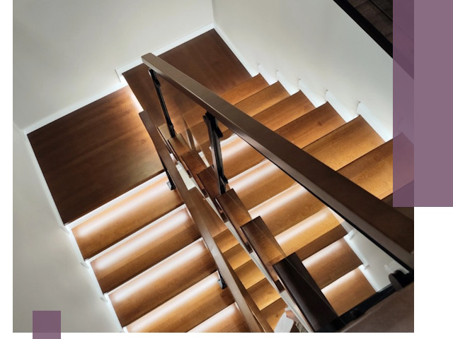 Изготовление П-образных лестниц под ключ в Екатеринбурге