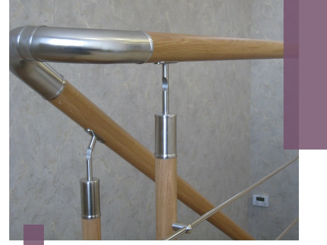 Комбинированные перила на заказ в Екатеринбурге — монтаж и производство