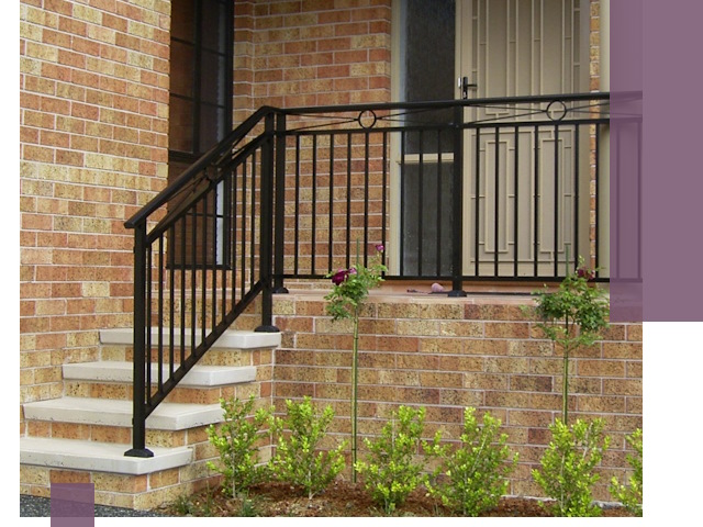 Уличные перила из металла под ключ в Екатеринбурге