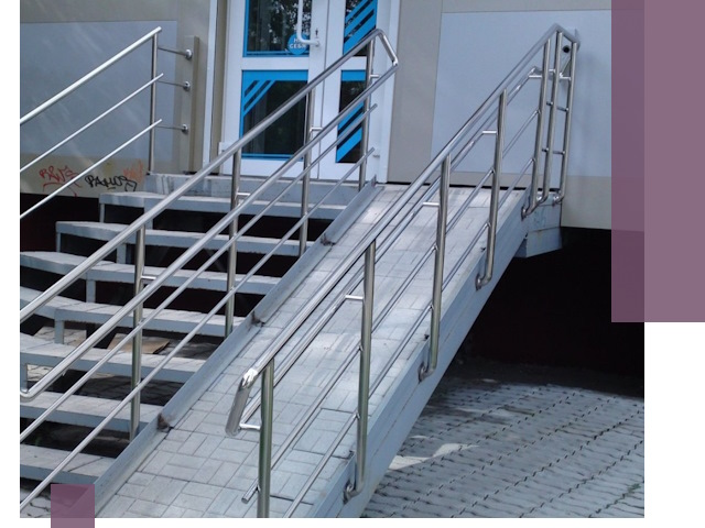 Пандус на крыльцо под ключ в Екатеринбурге: монтаж и изготовление