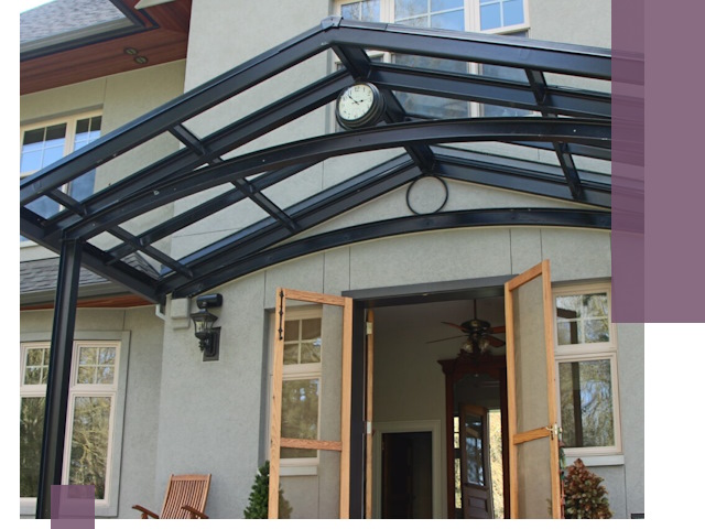 Изготовление и монтаж навесов и козырьков в Екатеринбурге