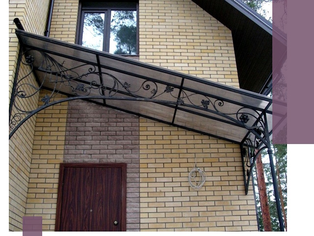 Односкатные козырьки из металла под ключ в Екатеринбурге