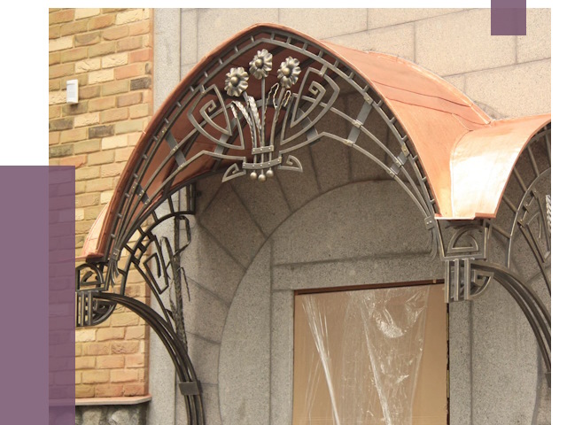 Арочные козырьки в Екатеринбурге от 14605 руб. 