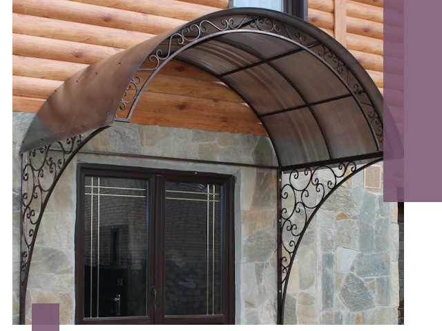 Арочные козырьки под ключ в Екатеринбурге: изготовление и монтаж