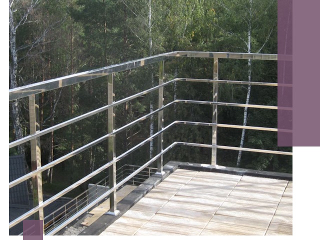 Парапеты из нержавеющей стали в Екатеринбурге — изготовление и монтаж